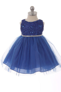 Beautiful blue dress , that has  says "I am a baby star"!